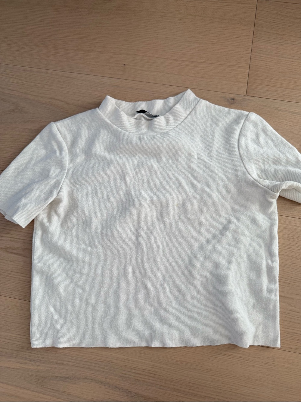 Zara White Short Sleeve Mock Neck Tee